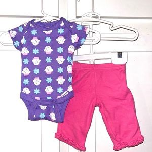 🧁🎀 Newborn Baby Girl Outfit Set Purple Cupcake Onesie Pink Ruffle Pants